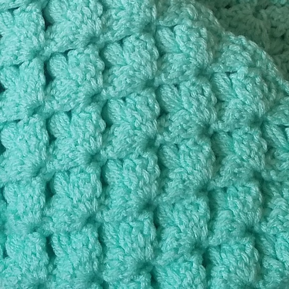 Scarf, Cowl - Picture 4 of 4